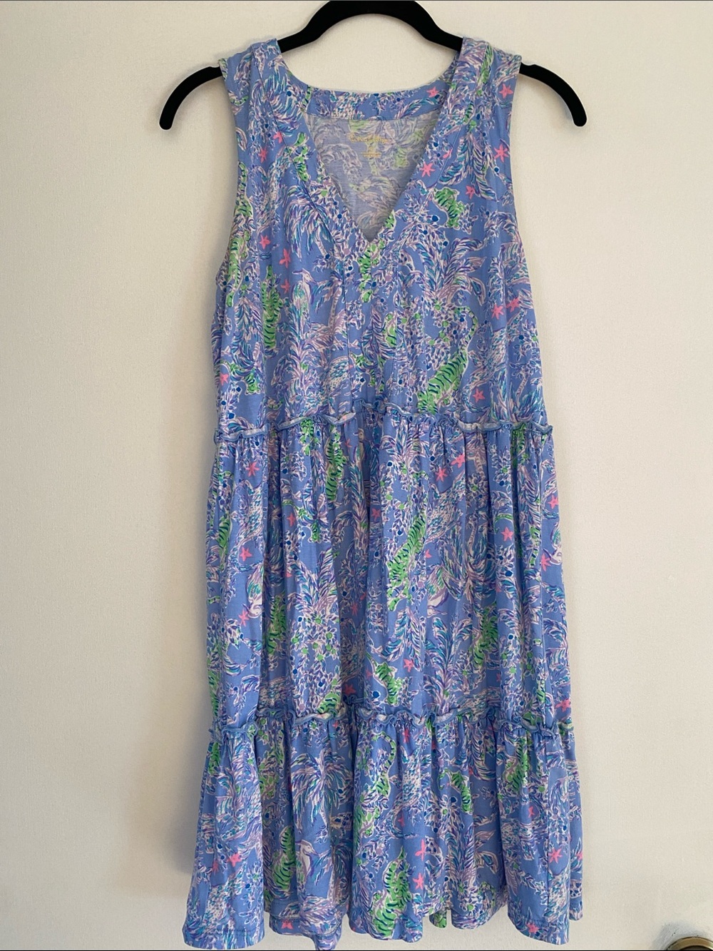 Lilly Pulitzer Light Blue Tropical Print Sleeveless V-Neck Dress